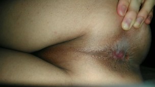 欲求不満な日本人男子大学生が無毛のアナルをヒクつかせる