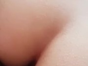 Dando de quatro o cuzinho pro marido e brincando com o vibrador