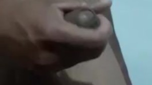 se masturba con su gran polla