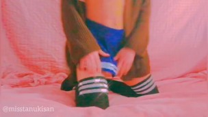 Amateur girl touching her pussy before school Japan uniform uncensored shaking orgasm striptease