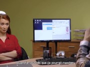LOAN4K Une rousse séduisante veut une clinique vétérinaire et sait comment l'obtenir 3/16