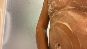Vid of just washing my body