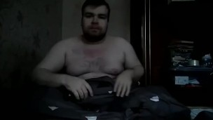 Артем сам себе дрочит ногами лижет ноги self suck autofellatio self footjob