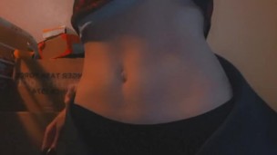 Taking off my waist trainer