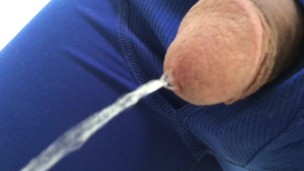 Piss relief up close a good stream 