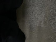 隠れておしっこ