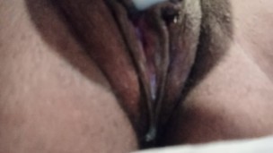 Horny Girl Uses Wand Until She Squirt