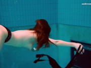 Nude babe Vesta shows herself nude underwater 9/16