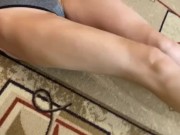 Sexy girl does abs exercises 16/16