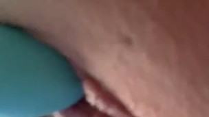 Horny slut plays with her new toy 