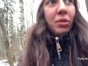 Пописала на свои трусики в лесу, пока никто не видит - Screenshot 1 of 16 - HD