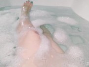 Hot Girl Masturbates at the Bath