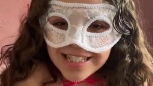 Masturbandome con un vibrador 