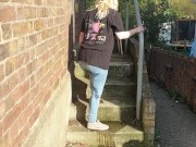 ⭐ Girl Casually Pissing Herself While Tying Her Shoelace!