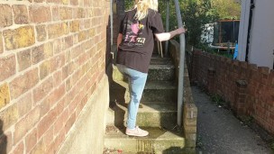 ⭐ Girl Casually Pissing Herself While Tying Her Shoelace!