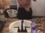 Playing before a shower  - Screenshot 6 of 16 - Muscular