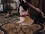 Seashell Foot Rub - Screenshot 9 of 16 - Massage Foot