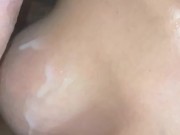 MUY RICO CUMSHOT DE  LECHE EN MIS TETAS 15/16