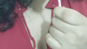 Practicando en chupeta pensando en la verga del vecino