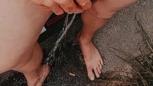 Pee on my feet