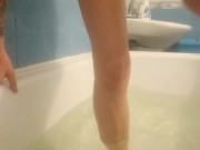 Водные процедуры закончились жостким Оргазмом (Masha69Anal) 10/16