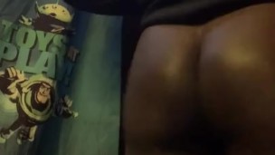 Amateur practice twerking 