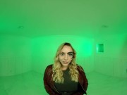 Petite Blonde Babe Seven Of Nine In POV XXX VR Porn Parody 3/16