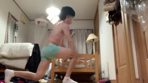 [Amateur] A selfie video of a bisexual Korean Japanese college exposing her ass! !!