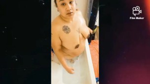 Cute Redbone BBW in the HOT TUB. Yea, I'm back 🐰