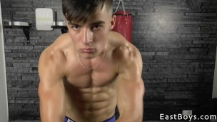 Kent Mills - Flex musculares - Elenco 16