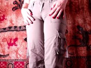 schau mir zu wie ich meine cargohose entspannt einpisse :) 1/16