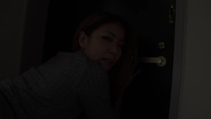 【Yui bubble butt amateur】Pissing in a vulgar pose