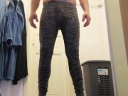 Guy pee in pants - Screenshot 5 of 16 - Fetish
