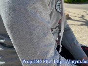 MILF vide les couilles HARD pour la 1ère fois de son jeune voisin de 18 ans - MILF NEXT DOOR ép1 10/16