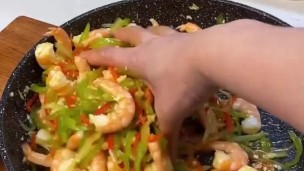 好吃的凉拌大虾