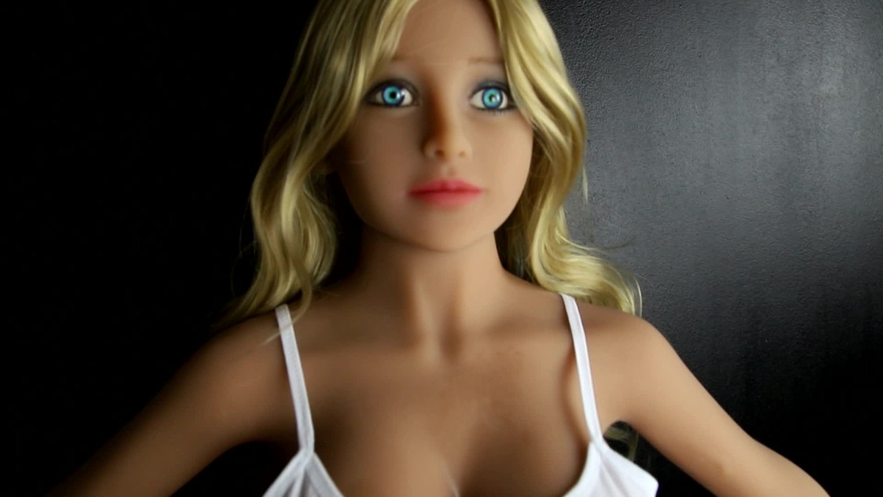 Parfait incroyable branlette Tshirt humide baise et éjaculation massive sur une petite sexdoll de 18 ans - Vidéo de sexe gratuite - RedTube