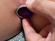 Plugada e com a minha bucetinha escorrendo de tesão 6/16