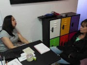 Una entrevista laboral que termina en follada 1/16