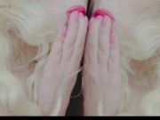 Lips, tits, and booty play in the mirror!  7/16