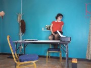 SEXRETARY Secretary shows pussy The boss shoots a naked secretary on video 5/16