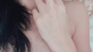 hot babe fingers herself and show her pink pussy