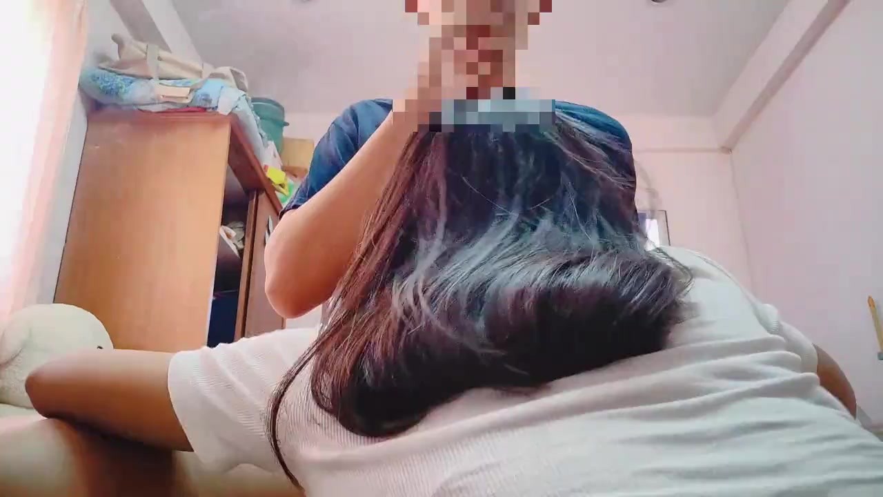 คลิปหลุดใหม่ล่าสุด น้องน้ำคนสวยไม่รู้ไปเงี่ยนมากจากไหน สูบบุหรี่อยู่ดีๆก็ถอดกางเกงแล้วดูดควยอย่างเสียว เสียงไทย คลิป x