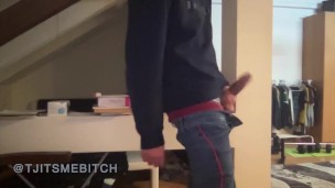 Forgot to turn off the camera and started masturbating