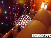 70's sluts finger each other's cunts 16/16