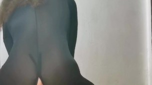 Slutty ass squirts all over the floor