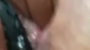 Video masturbandome de 6 minutos incluye squirt 