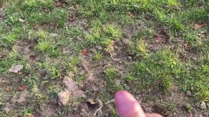 Huge Public Outdoor Cumshot