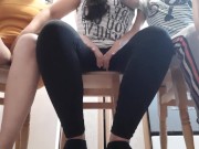 Мои коллеги меня начали трогать под столом и я им ответила взаимностью - lesbian_illusion 7/16