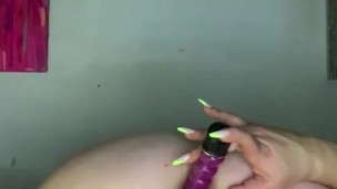 Fatty stretches her tight asshole with dildo