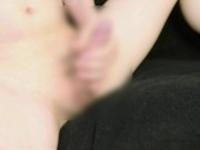 ぷるぷる濃厚ザーメン　射精しても勃起が収まらない japanese sissy twink jerking off